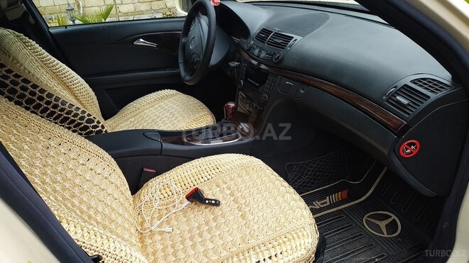 Mercedes E 220 2004, 330,000 km - 2.2 л - Salyan