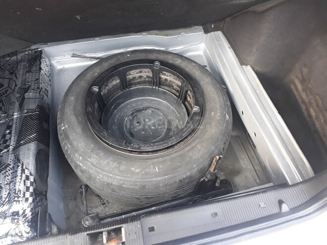 Mercedes E 220 2002, 279,000 km - 2.2 l - Bakı