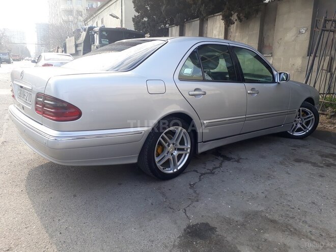 Mercedes E 220 2002, 279,000 km - 2.2 l - Bakı