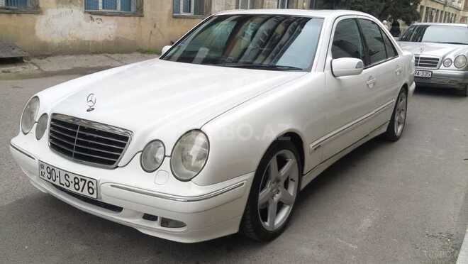 Mercedes E 280 2001, 208,000 km - 2.8 l - Bakı