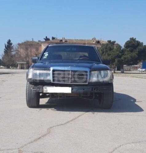 Mercedes E 200 1989, 300,000 km - 2.0 л - Bakı