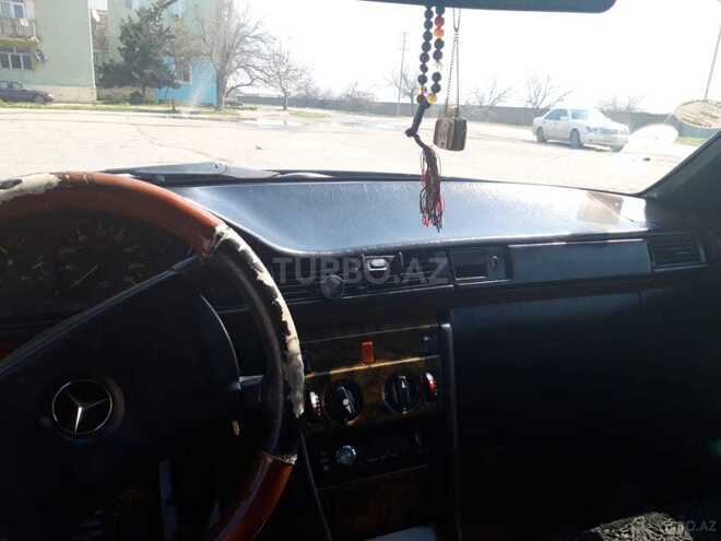 Mercedes E 200 1989, 300,000 km - 2.0 л - Bakı