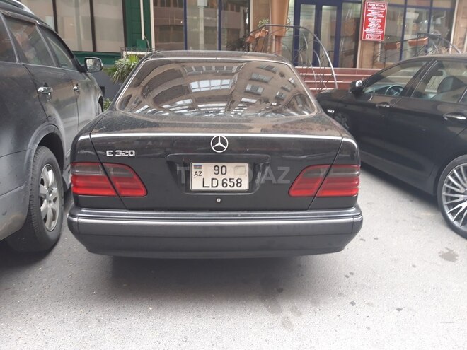 Mercedes E 320 2000, 287,613 km - 3.2 l - Bakı