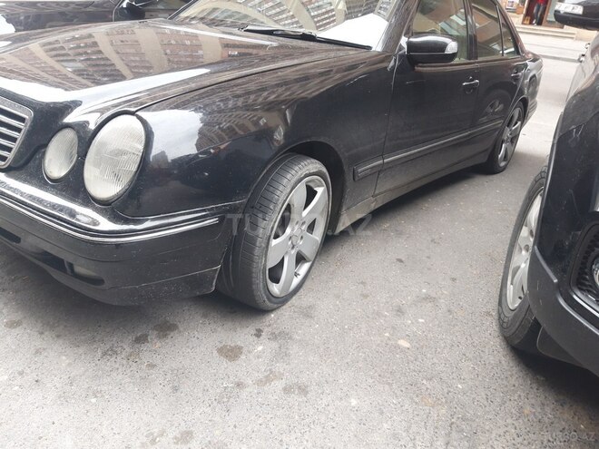 Mercedes E 320 2000, 287,613 km - 3.2 l - Bakı