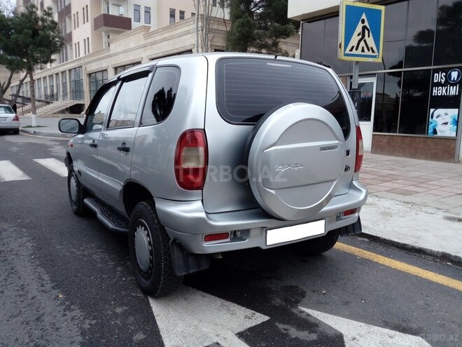 Chevrolet Niva 2006, 220,000 km - 1.7 л - Sumqayıt