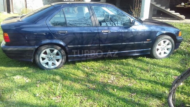BMW 318 1995, 320,000 km - 1.8 l - İsmayıllı
