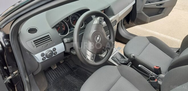 Opel Astra 2006, 219,000 km - 1.3 l - Qazax