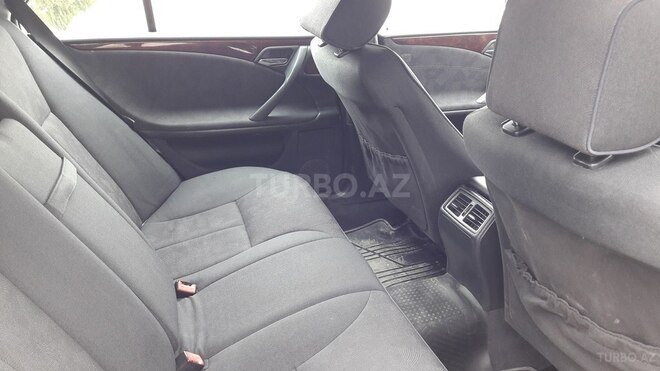 Mercedes E 220 1999, 242,000 km - 2.2 l - Mingəçevir