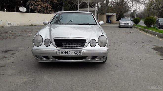 Mercedes E 220 1999, 242,000 km - 2.2 l - Mingəçevir