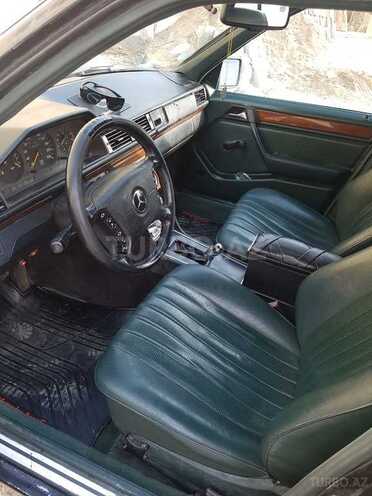 Mercedes E 260 1990, 270,000 km - 3.0 л - Bakı