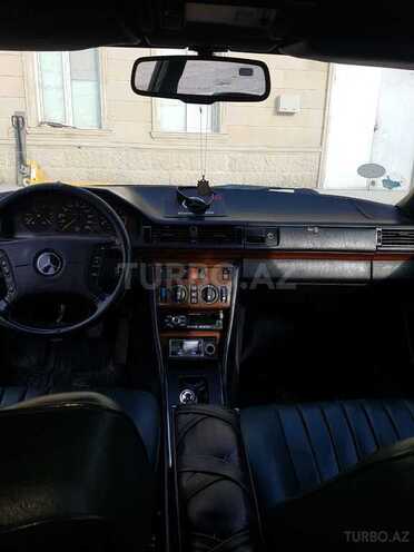 Mercedes E 260 1990, 270,000 km - 3.0 л - Bakı