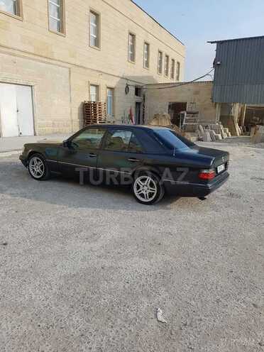 Mercedes E 260 1990, 270,000 km - 3.0 л - Bakı
