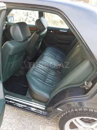 Mercedes E 260 1990, 270,000 km - 3.0 л - Bakı