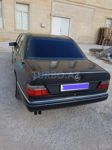 Mercedes E 260 1990, 270,000 km - 3.0 л - Bakı