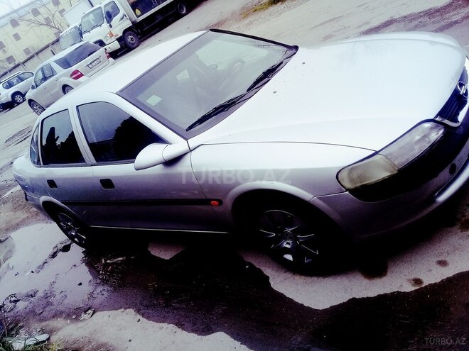 Opel Vectra 1997, 305,252 km - 1.6 л - Bakı