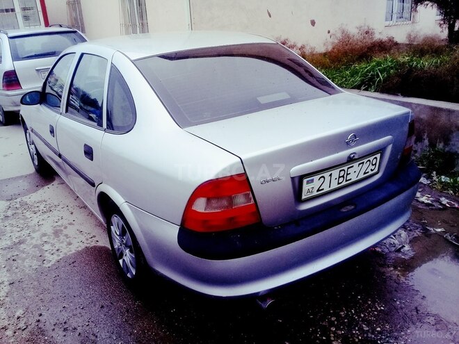 Opel Vectra 1997, 305,252 km - 1.6 л - Bakı