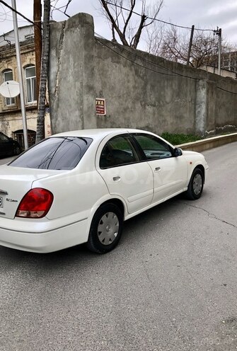 Nissan Sunny 2005, 189,000 km - 1.3 l - Bakı