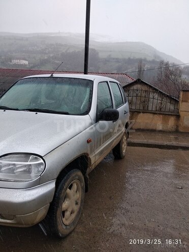 Chevrolet Niva 2005, 512,000 km - 1.7 l - Yardımlı