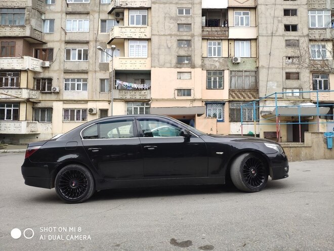BMW 530 2004, 288,000 km - 3.0 l - Bakı