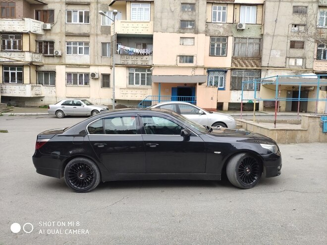 BMW 530 2004, 288,000 km - 3.0 l - Bakı