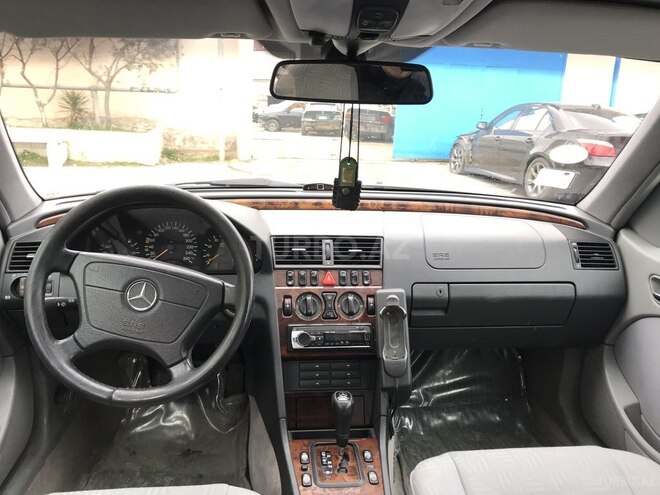 Mercedes C 230 1999, 300,000 km - 2.3 l - Bakı