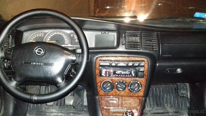 Opel Vectra 1995, 368,000 km - 2.0 l - Sumqayıt