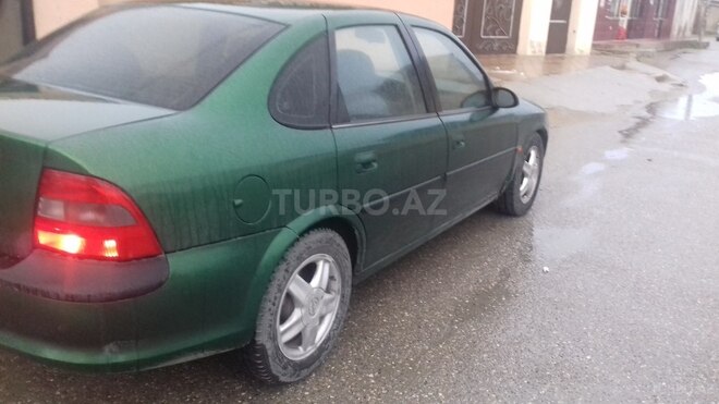 Opel Vectra 1995, 368,000 km - 2.0 l - Sumqayıt