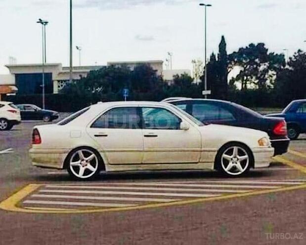Mercedes C 230 1998, 266,000 km - 2.3 l - Ağcabədi