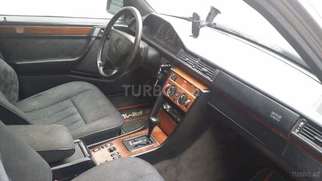 Mercedes E 200 1995, 456,000 km - 2.0 l - Bakı