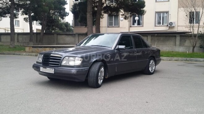 Mercedes E 200 1995, 456,000 km - 2.0 l - Bakı