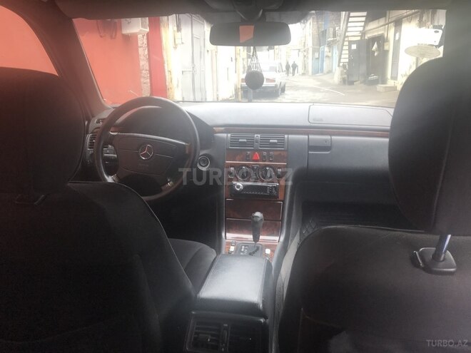 Mercedes E 220 1998, 400,000 km - 2.2 l - Bakı
