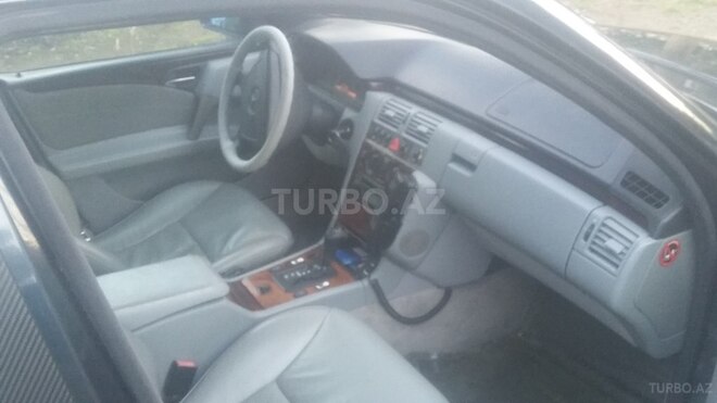 Mercedes E 280 1996, 104,636 km - 2.8 l - Lənkəran