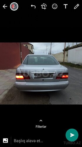 Mercedes E 240 1998, 300,000 km - 0.3 l - Bakı