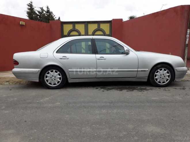 Mercedes E 240 1998, 300,000 km - 0.3 l - Bakı