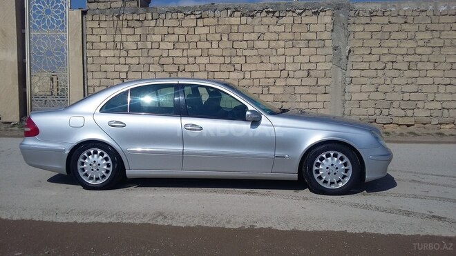 Mercedes E 240 2004, 261,000 km - 2.4 l - Bakı