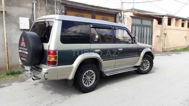 Mitsubishi Pajero 1995, 389,000 km - 2.5 l - Bakı