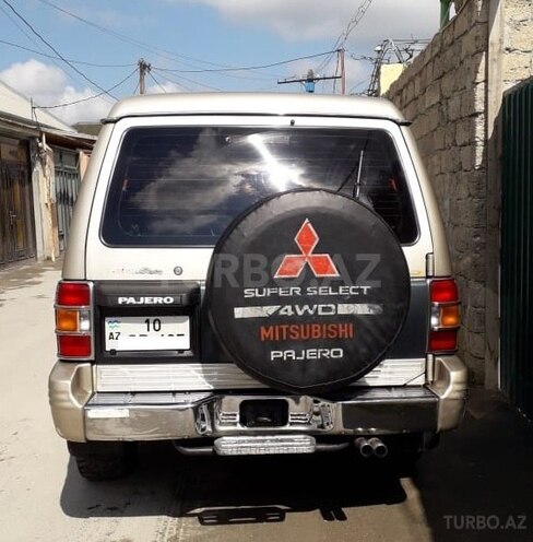 Mitsubishi Pajero 1995, 389,000 km - 2.5 l - Bakı