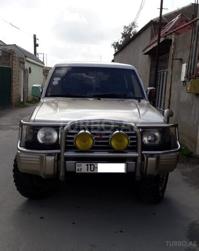 Mitsubishi Pajero 1995, 389,000 km - 2.5 l - Bakı