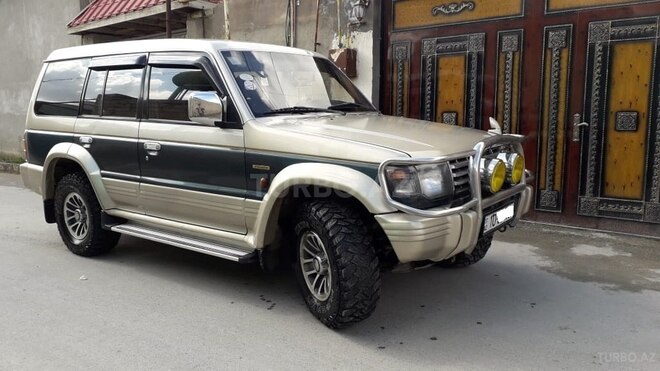 Mitsubishi Pajero 1995, 389,000 km - 2.5 l - Bakı
