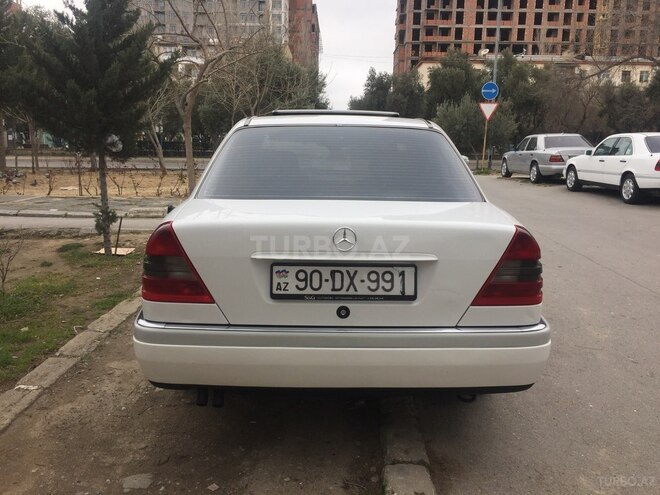 Mercedes C 220 1995, 301,567 km - 2.2 л - Bakı