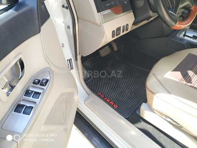 Mitsubishi Pajero 2009, 150,000 km - 3.0 л - Sumqayıt
