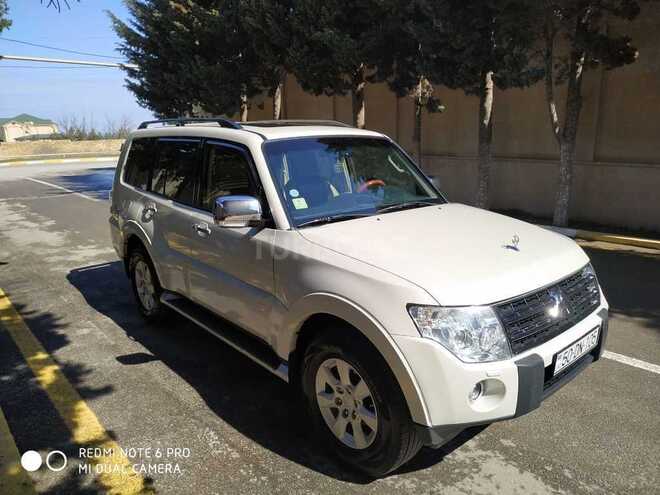 Mitsubishi Pajero 2009, 150,000 km - 3.0 л - Sumqayıt