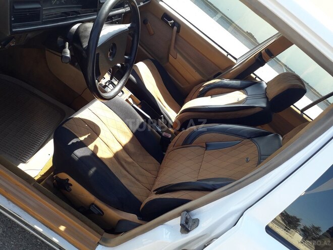 Mercedes 190 1990, 246,700 km - 2.0 л - Sumqayıt