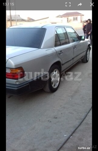 Mercedes E 230 1986, 325,413 km - 2.3 л - Salyan