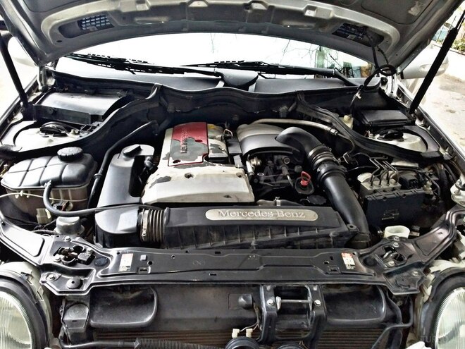 Mercedes C 200 2000, 200,120 km - 2.0 l - Bakı