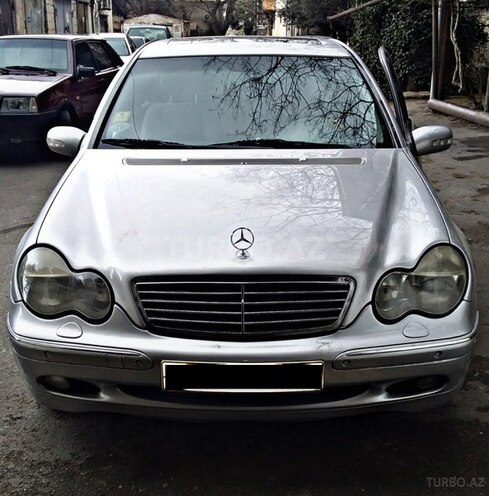 Mercedes C 200 2000, 200,120 km - 2.0 l - Bakı