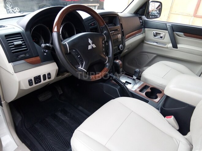 Mitsubishi Pajero 2007, 153,000 km - 3.0 l - Bakı