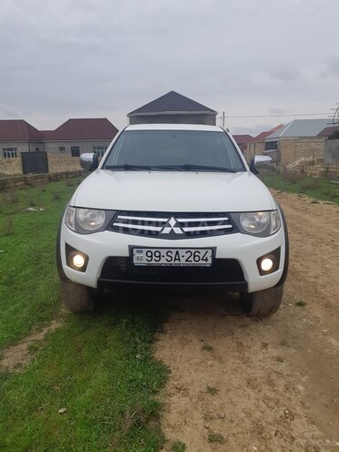 Mitsubishi L200 2012, 170,124 km - 2.5 l - Bakı