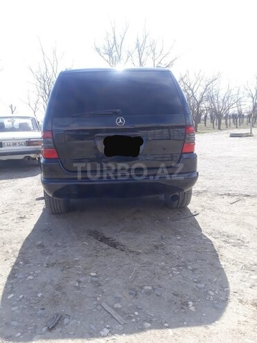 Mercedes ML 320 2000, 260,000 km - 3.2 л - Gəncə
