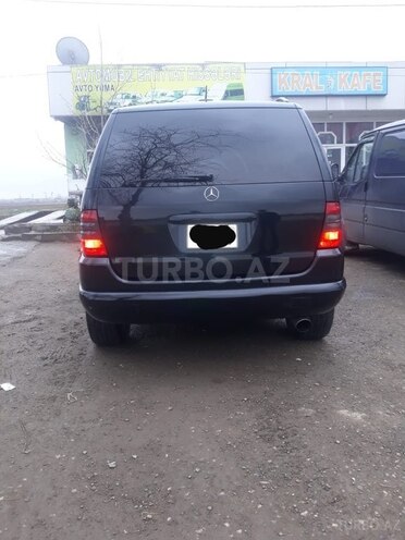 Mercedes ML 320 2000, 260,000 km - 3.2 л - Gəncə